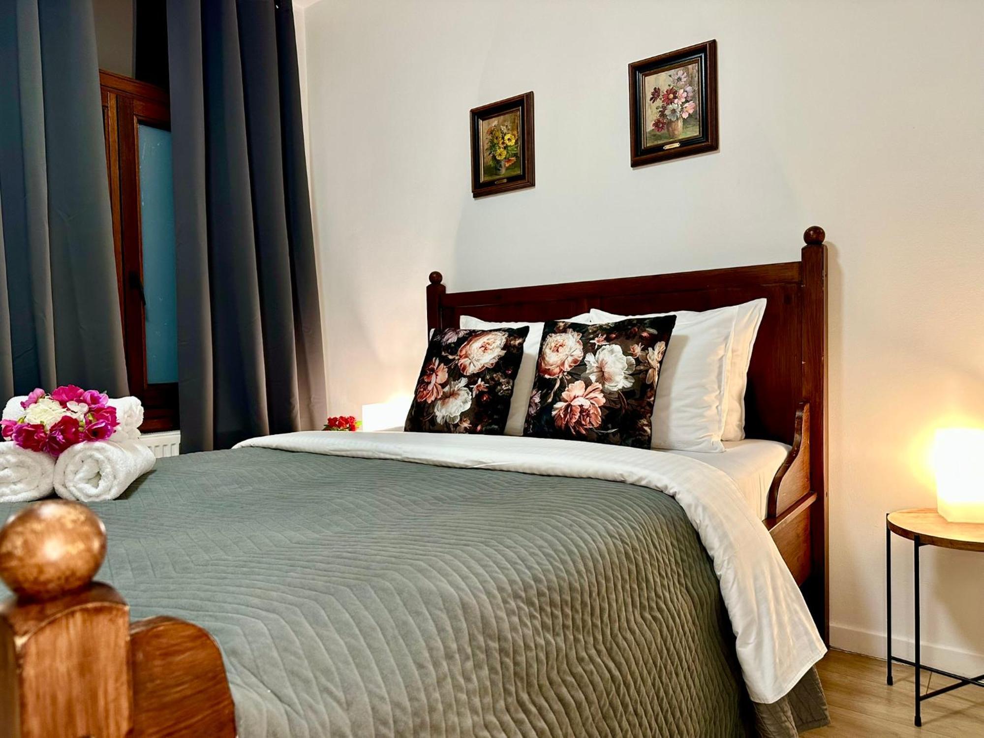 Luxury Centrum By Rikas Apartment *
